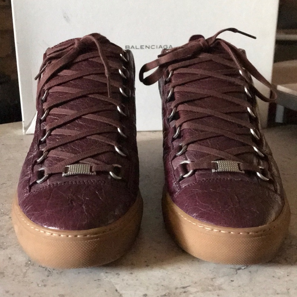 Balenciaga arenas